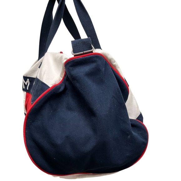 Tommy Hilfiger Duffle Weekender Bag - Picture 6 of 10